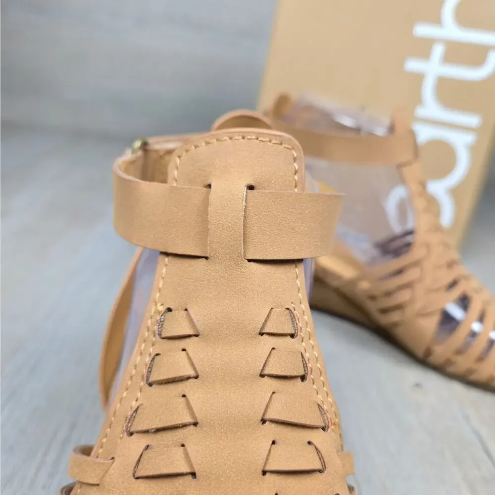 Earth Hattie3 Women's Wedge Sandal Size 8 NEW